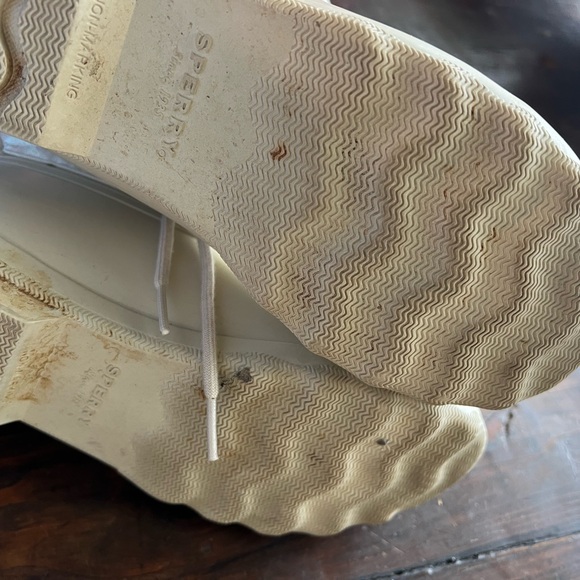 Sperry snow boots - size 5 - Picture 3 of 6